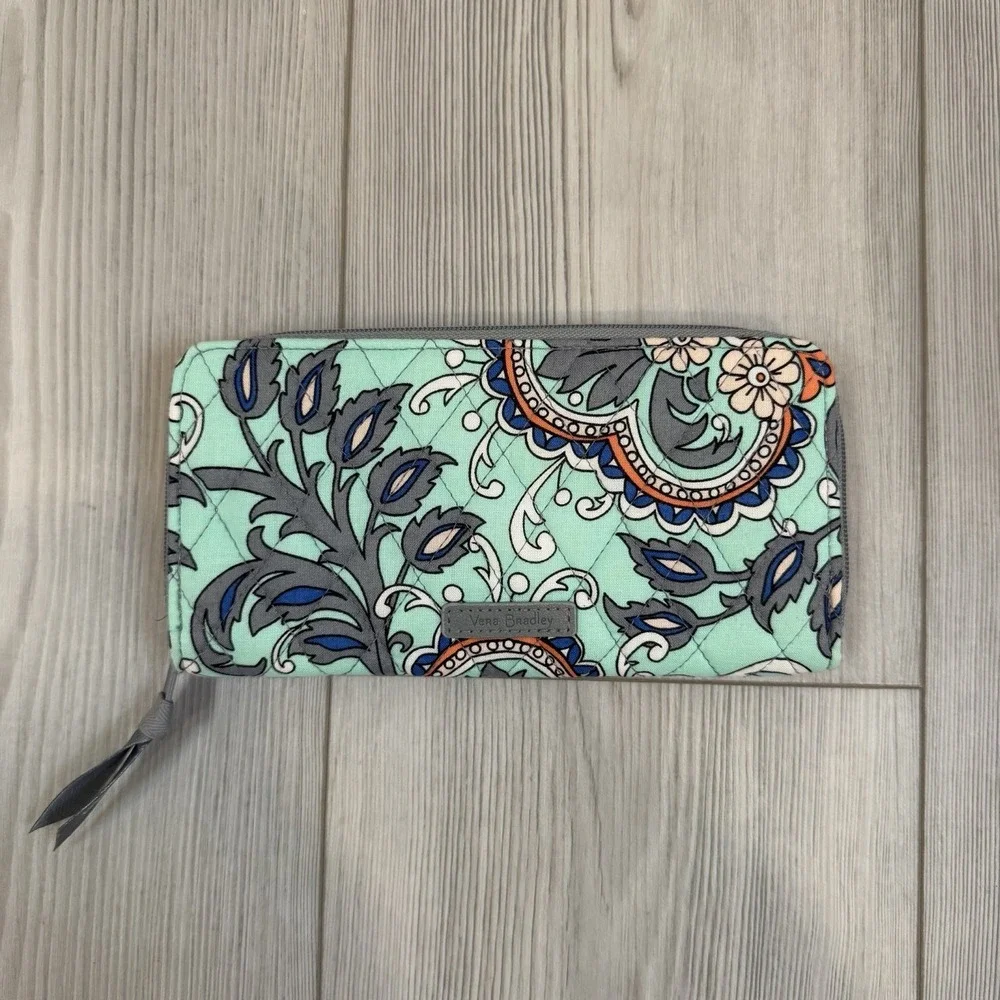 Vera Bradley Wallet‎ Zip Around Fan Flowers Green Blue Quilted